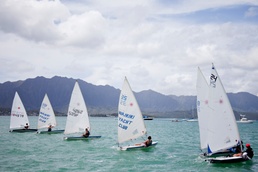 Hawaii Youth Sailing Association beats to windward at base marina