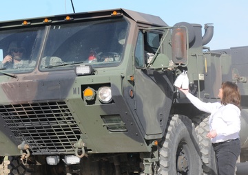 Community treats troops