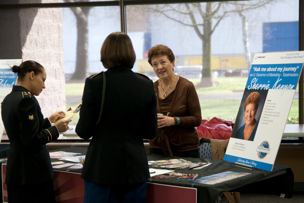 Female soldiers speak at Women's History Month event