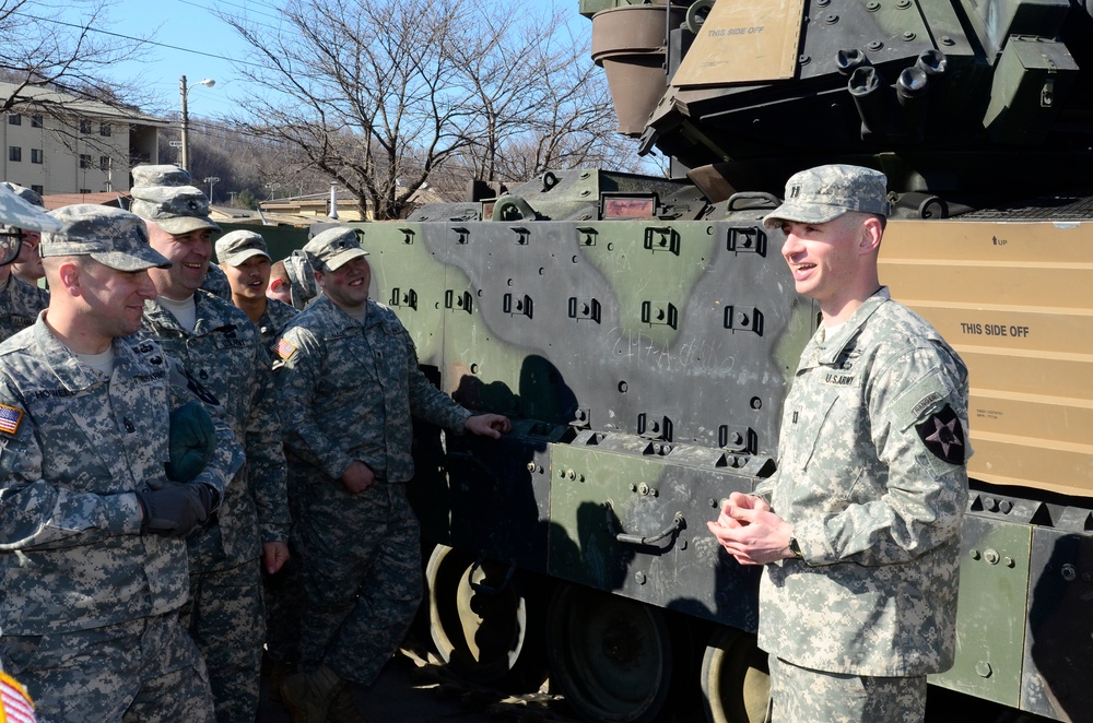 1st ABCT soldier wins the MacArthur Award for Company Grade excellence