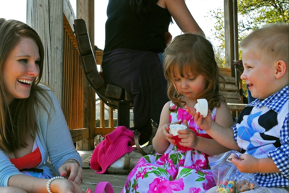 Mavericks host Easter Eggstravaganza
