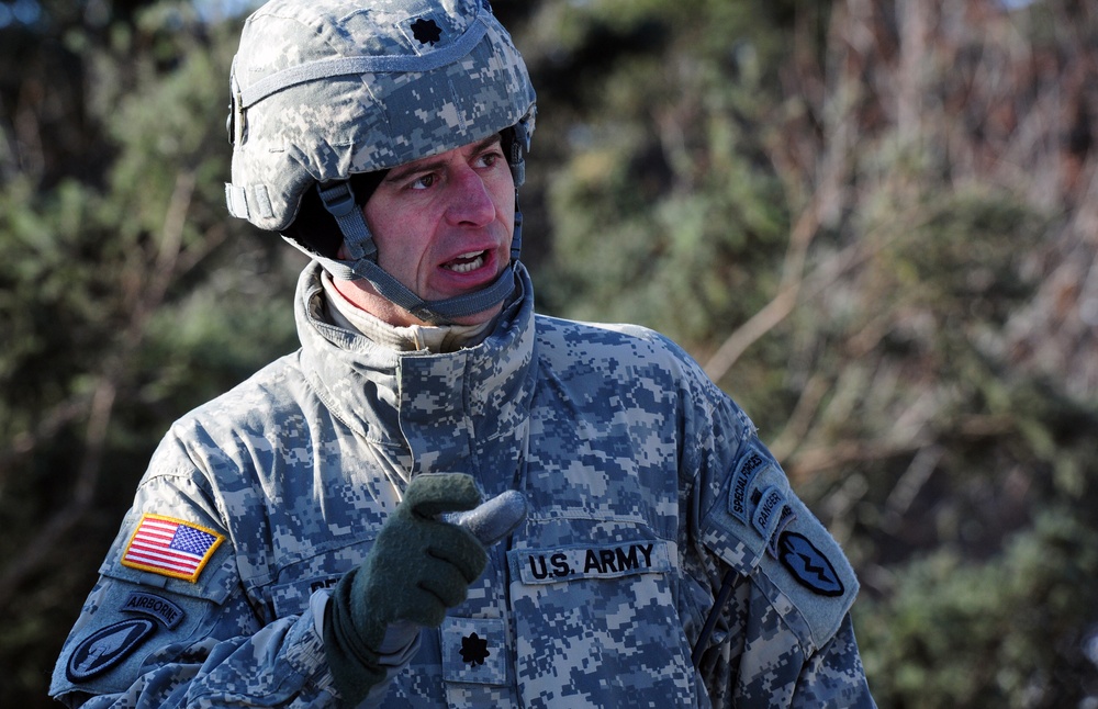 &quot;Timber!&quot; Paratroopers cut down trees with explosives