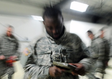 &quot;Timber!&quot; Paratroopers cut down trees with explosives