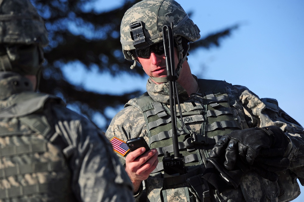 &quot;Timber!&quot; Paratroopers cut down trees with explosives