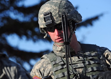 &quot;Timber!&quot; Paratroopers cut down trees with explosives