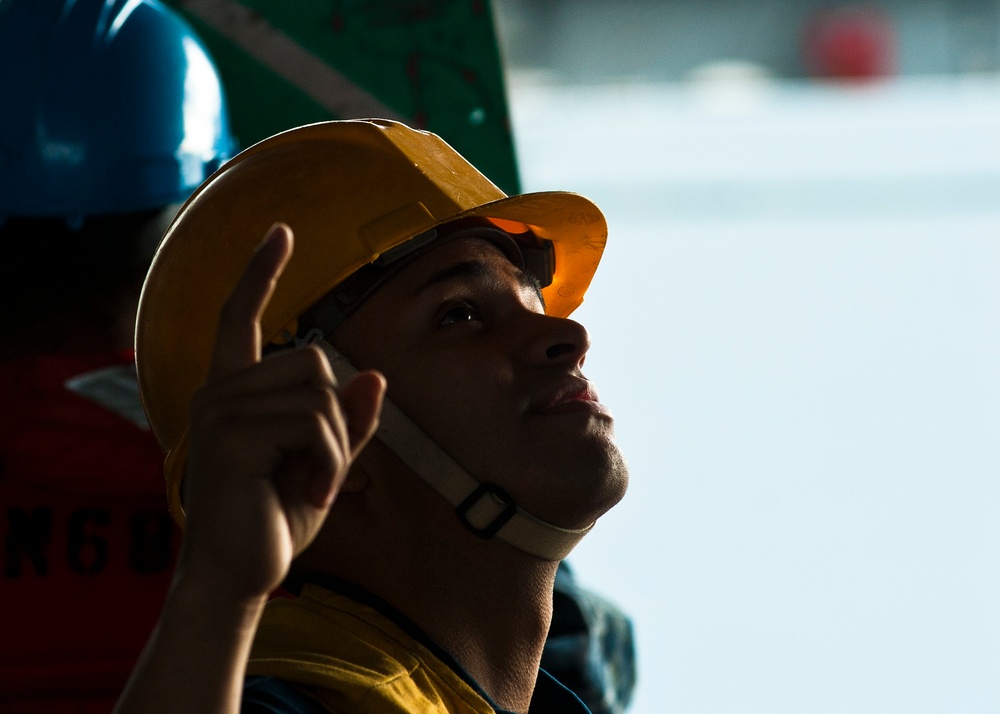 USS Nimitz replenishment