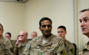 Maj. Gen. Harry Polumbo meets with Air Force personnel at ANDF-P