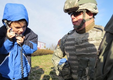 Cavalry soldiers visit Heartland Elementary for career day