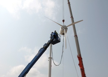 Wind turbine to provide clean power