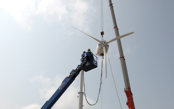 Wind turbine to provide clean power