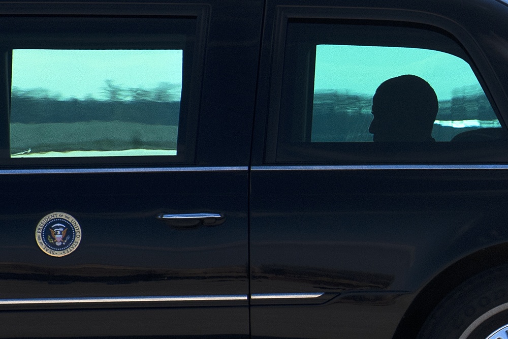 Obama heads to Miami