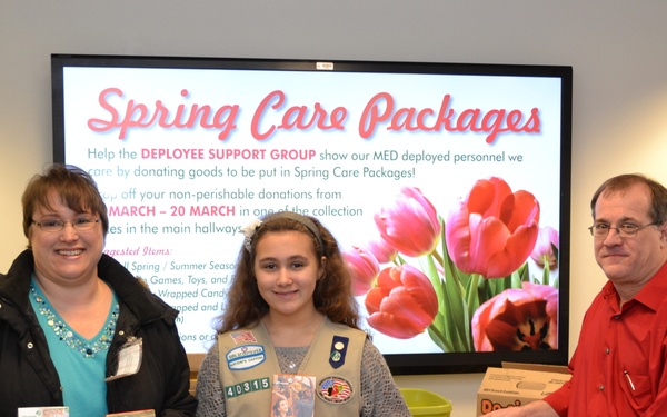 Local Girl Scout donates cookies to Deployee Support Group