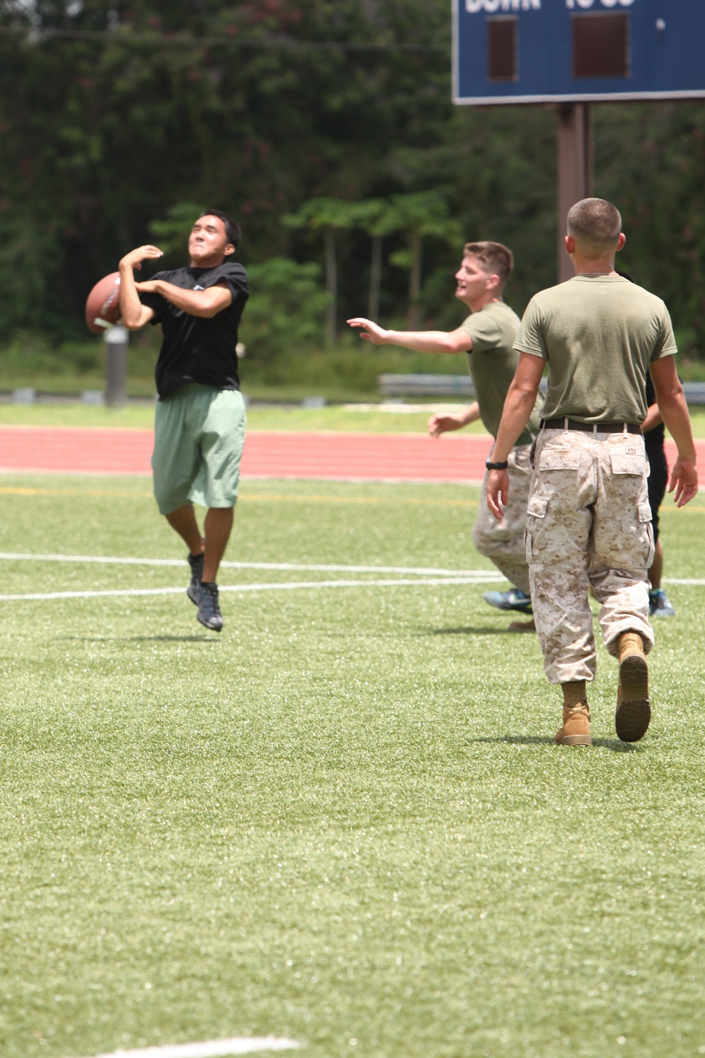 Marines participate in poolee event during Exercise Guahon Shield