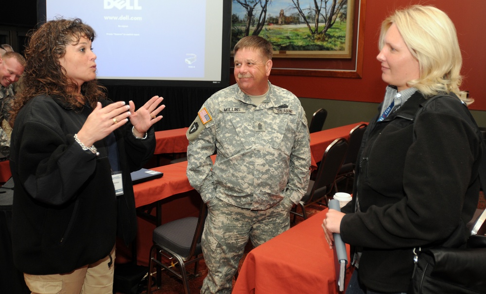 Texas Guardsmen support emergency management conference