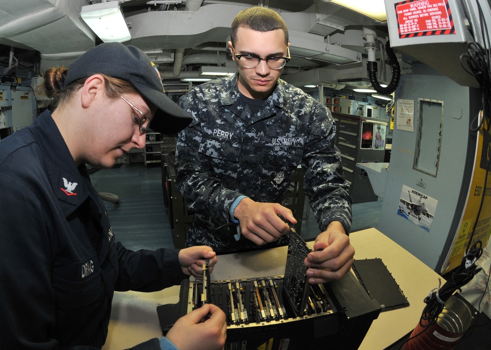 Inspecting a multi-purpose color display