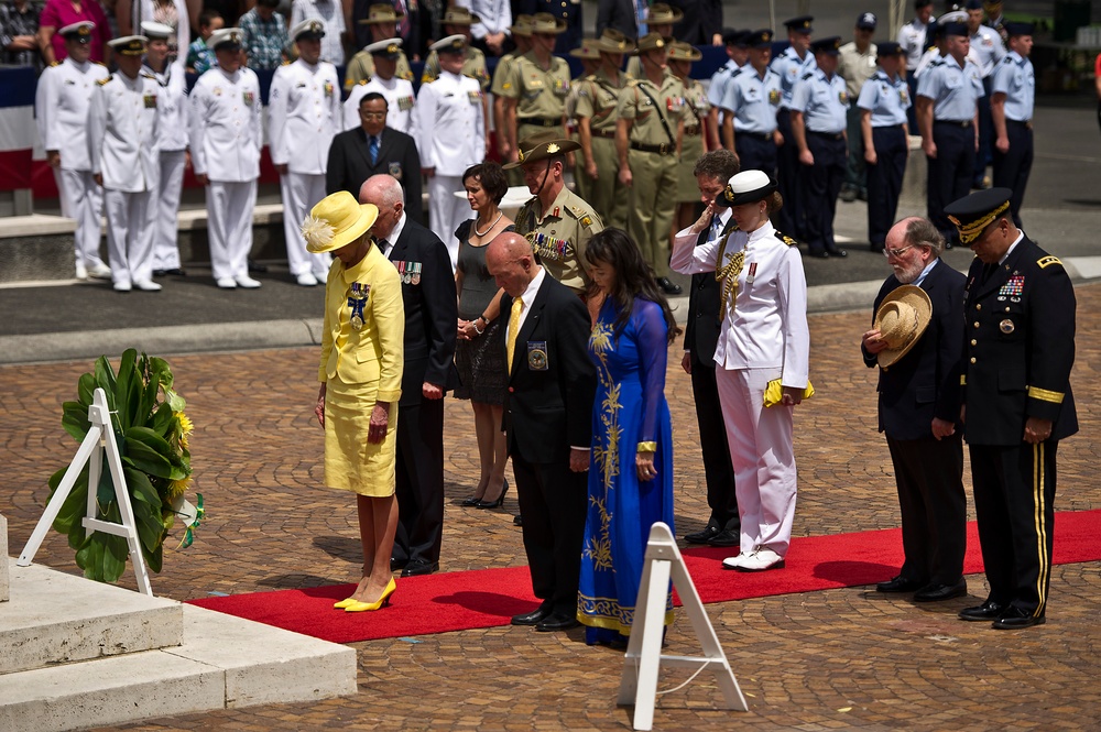 Australian governor-general presents wreath at National Memorial Cemetery of the Pacific