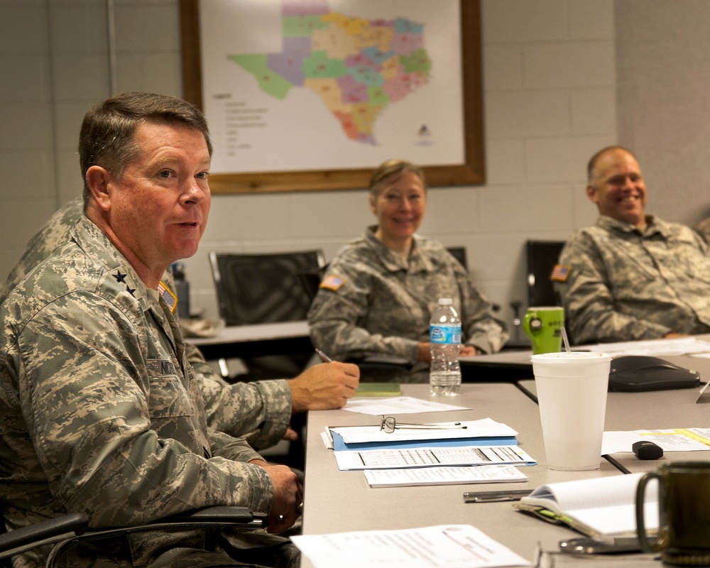 National Guard senior leaders 'like' Facebook, Twitter National Guard senior leaders 'like' Facebook, Twitter