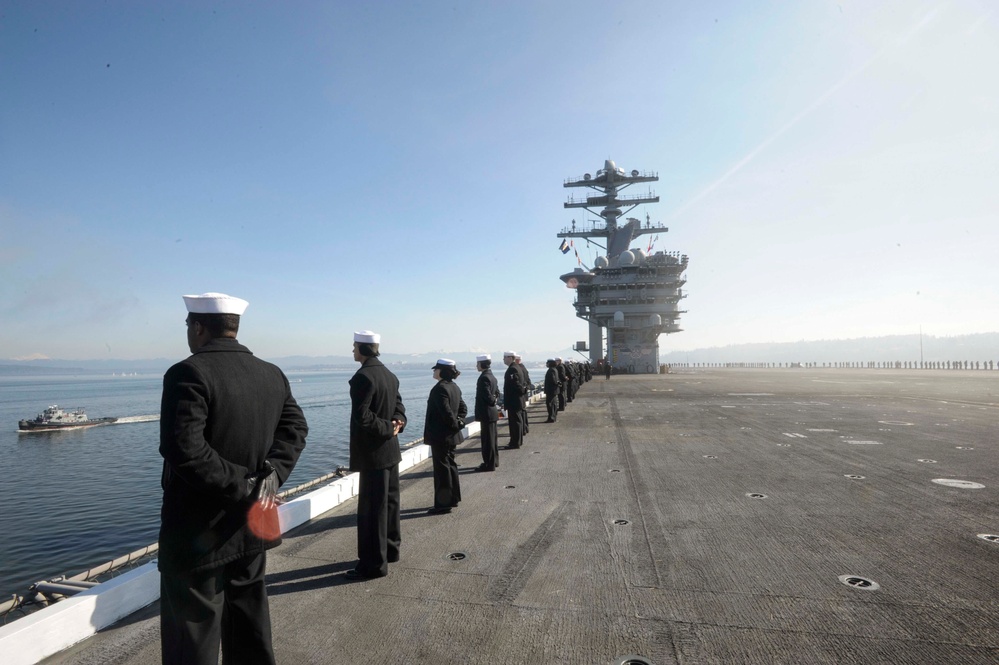 Nimitz departs from Everett