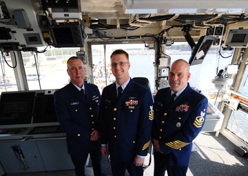 Coast Guardsmen bring awareness to Sexual Assault Awareness Month