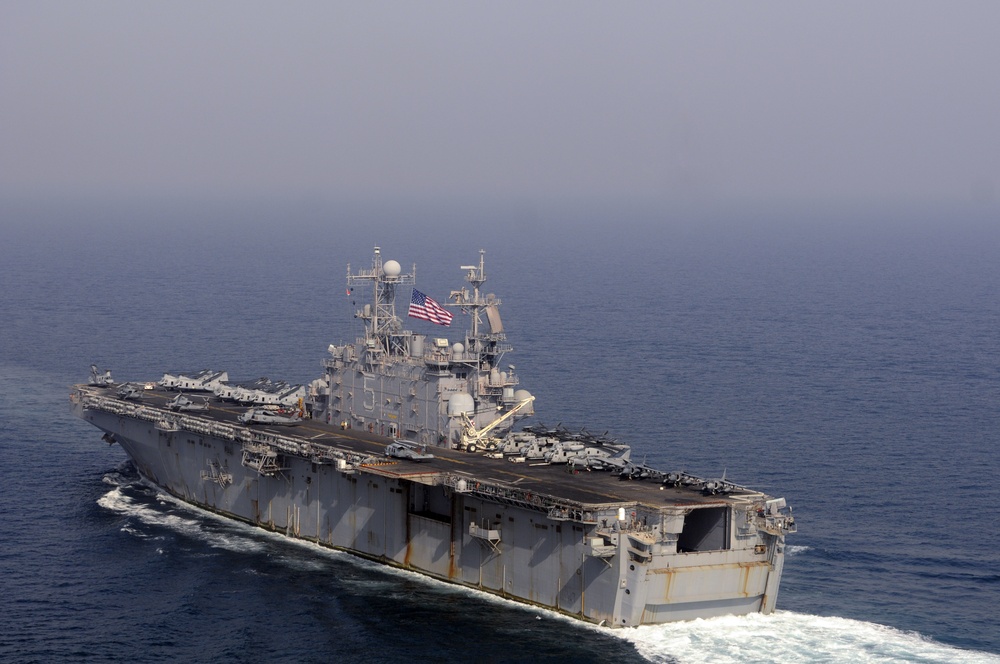USS Peleliu transits the Strait of Hormuz