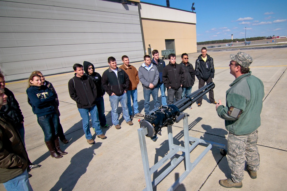 177th Fighter Wing base tour educates students