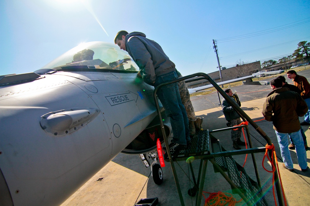 177th Fighter Wing base tour educates students