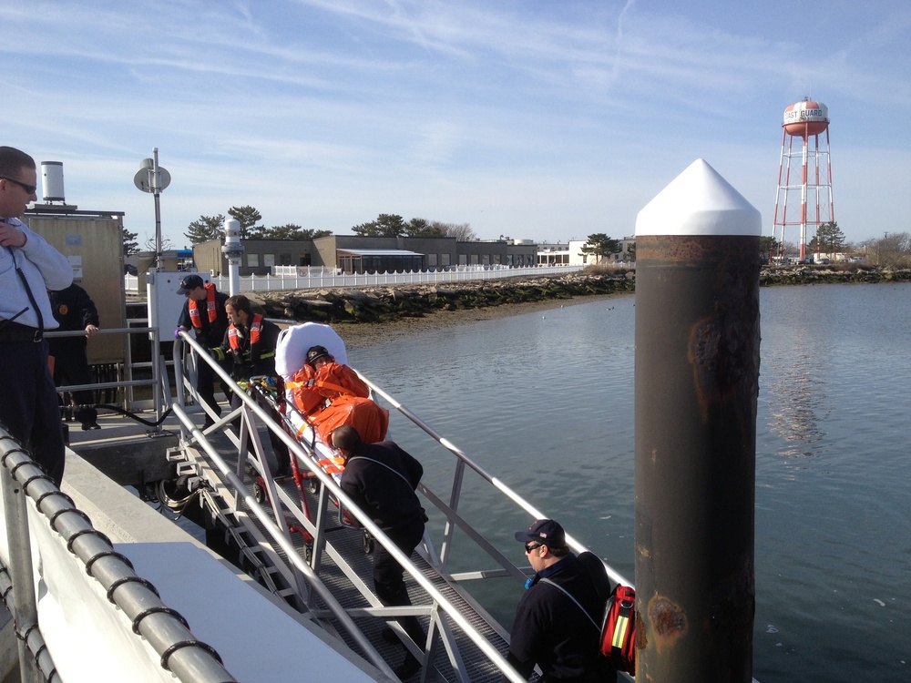 Coast Guard searches for one, good samaritans rescue two in Cape May, NJ