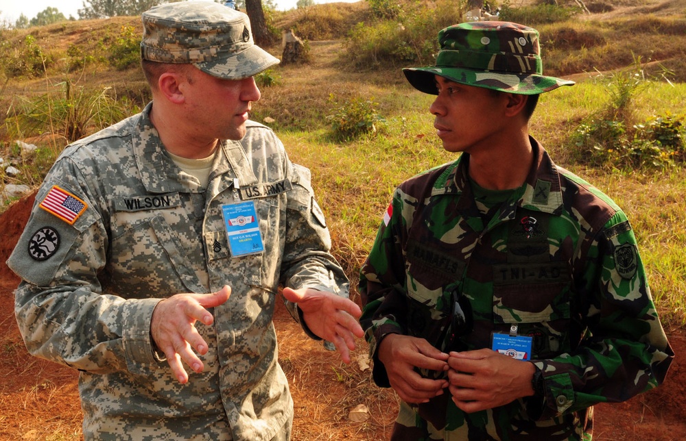 Oregon National Guard medic instructor shares medical knowledge at Shanti Prayas-2