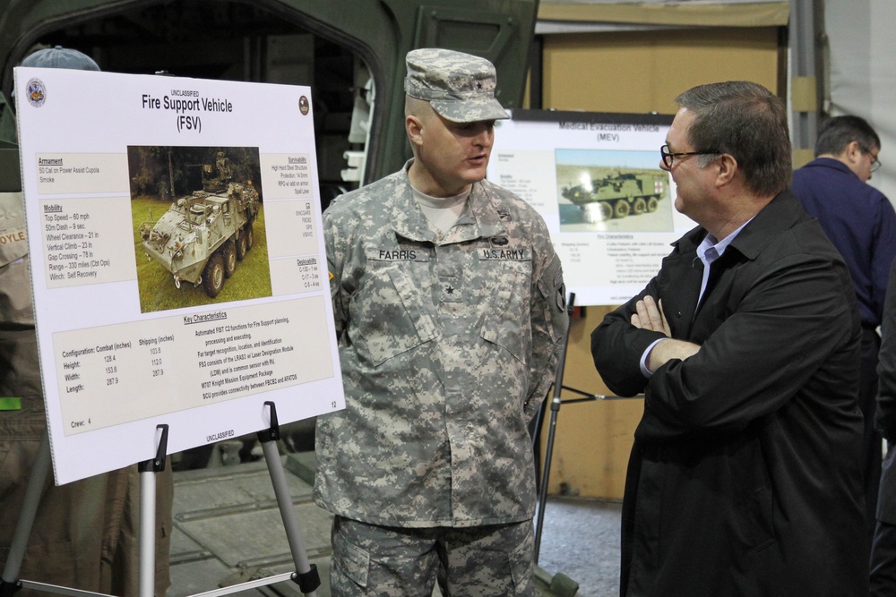 Rep. Denny Heck visits 7ID, JBLM