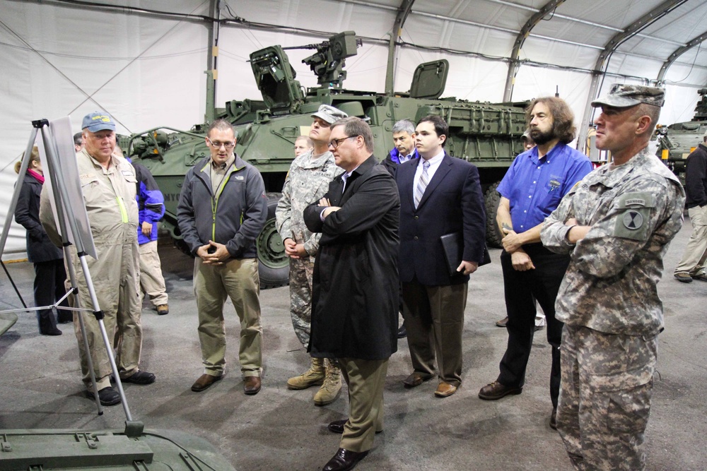 Rep. Denny Heck visits 7ID, JBLM