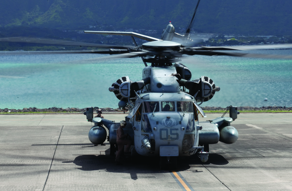 HMH-463 rules skies in friendly competition