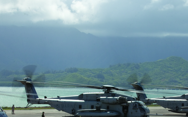 HMH-463 rules skies in friendly competition