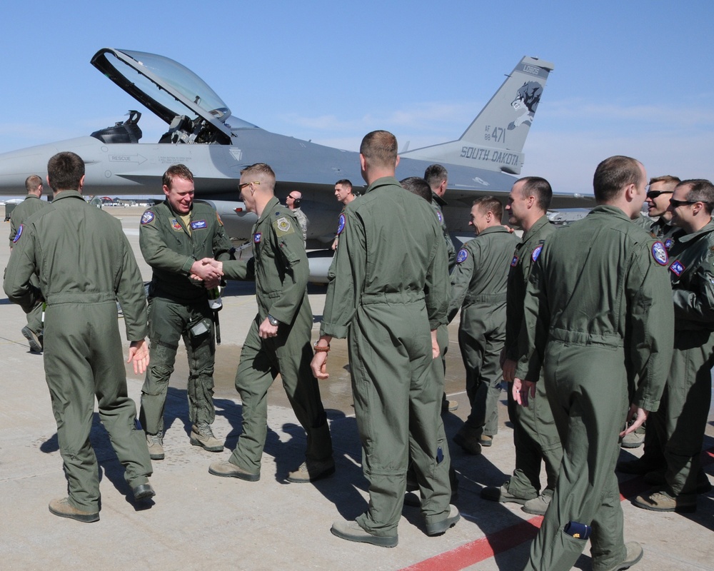 Lt. Col. Clark Hunstad flies his final flight