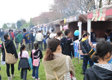 Sailors participate in Japanese Cherry Blossom Festival