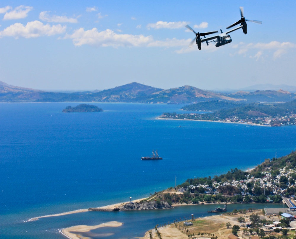 Pilots conduct familiarization flights over Philippines for exercise