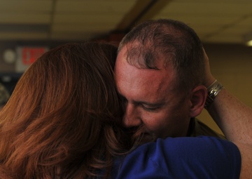 5-19th Agribusiness Development Team soldiers return from OEF deployment