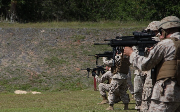Logistics Marines train with new IAR