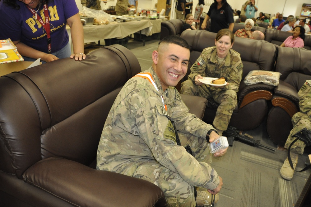 Wounded warriors treated to a barbecue hosted by the US Army Corps of Engineers