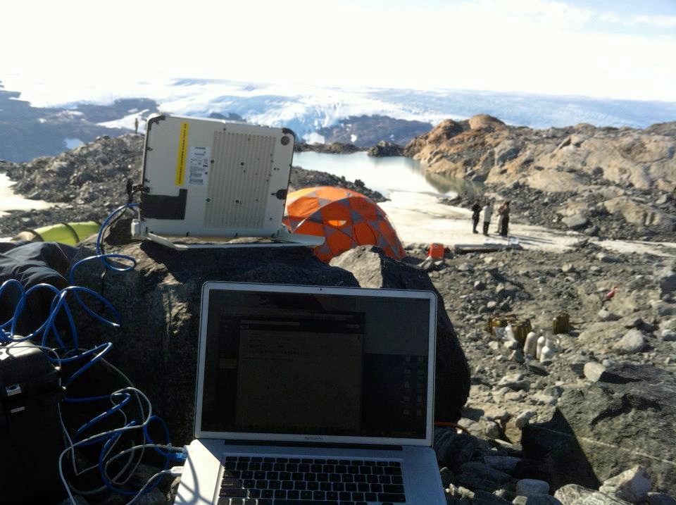 Connecting to Internet from a glacier