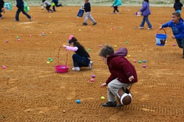 Children race to find Easter Bunny’s eggs
