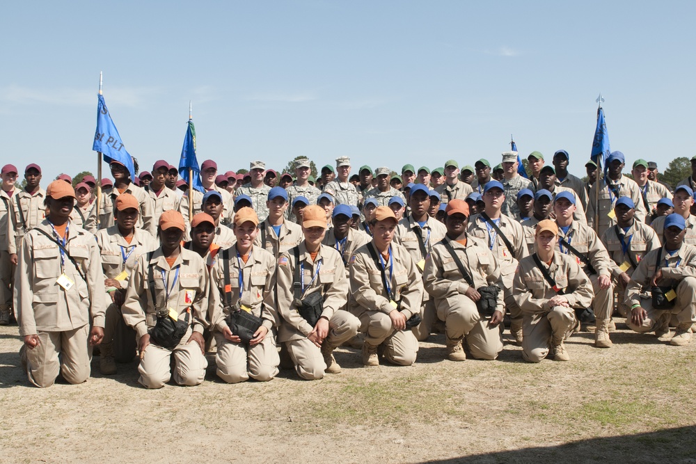 Commanding general of Fort Jackson visits SC Youth Challenge Academy