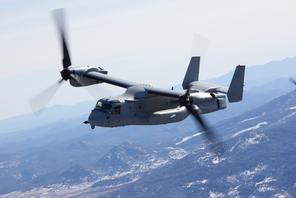 VMM-165 Flight