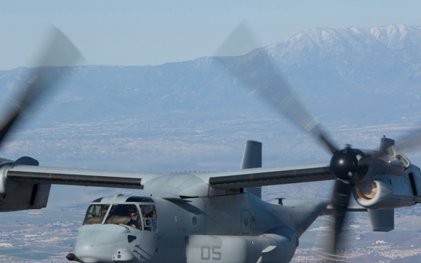 VMM-165 Flight