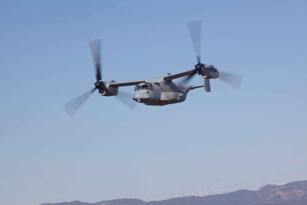 VMM-165 Flight