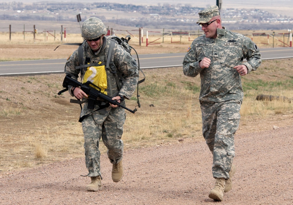Colorado hosts top Region VII NCOs and soldiers at the 2013 Best Warrior Competition