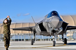 Gunnery sergeant becomes first enlisted Marine to rev Lightning II engines