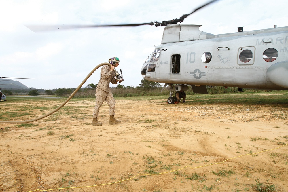 Marines forward-arm, refuel helicopters during FARP exercise