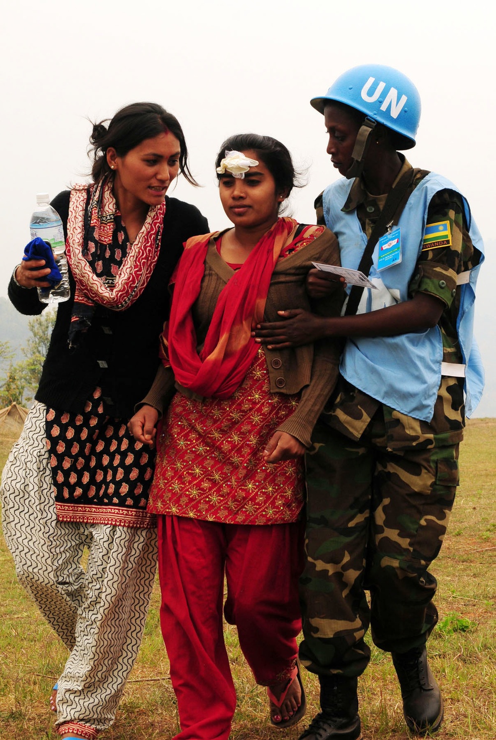 Rwandan soldiers practice protecting civilians during peacekeeping training