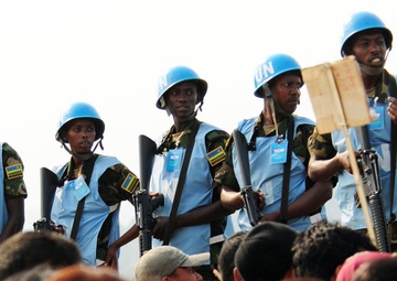Rwandan soldiers practice peacekeeping skills at Shanti Prayas-2