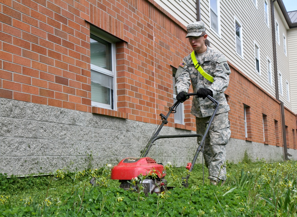 Dvids Images Outlaw Soldiers Battle Lawless Grass During Spring Cleaning Image 7 Of 8 